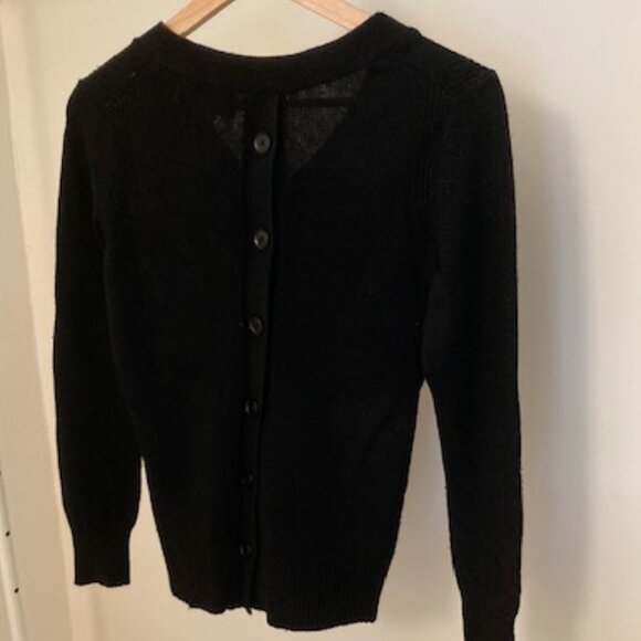 Banana Republic V neck, button back sweater, size small - Picture 2 of 6